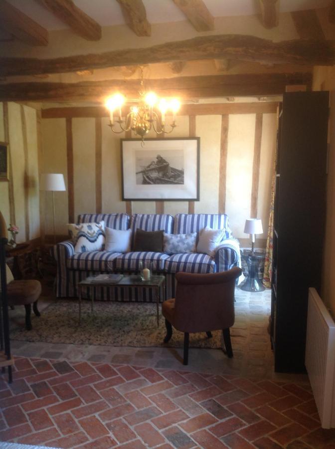Le Clos-Masure De Beatrice Montreuil-en-Caux エクステリア 写真