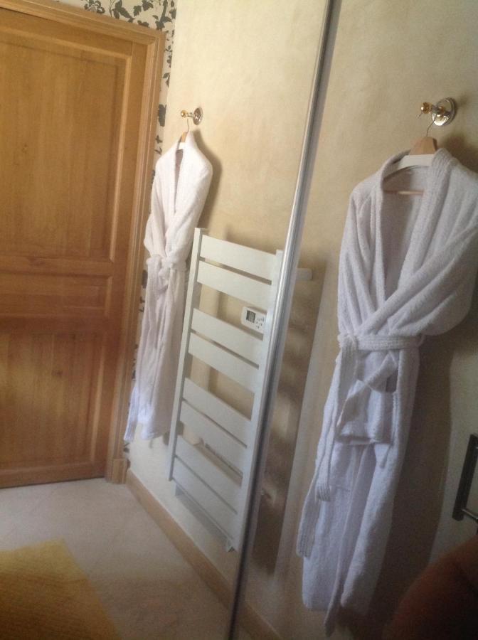 Le Clos-Masure De Beatrice Montreuil-en-Caux エクステリア 写真