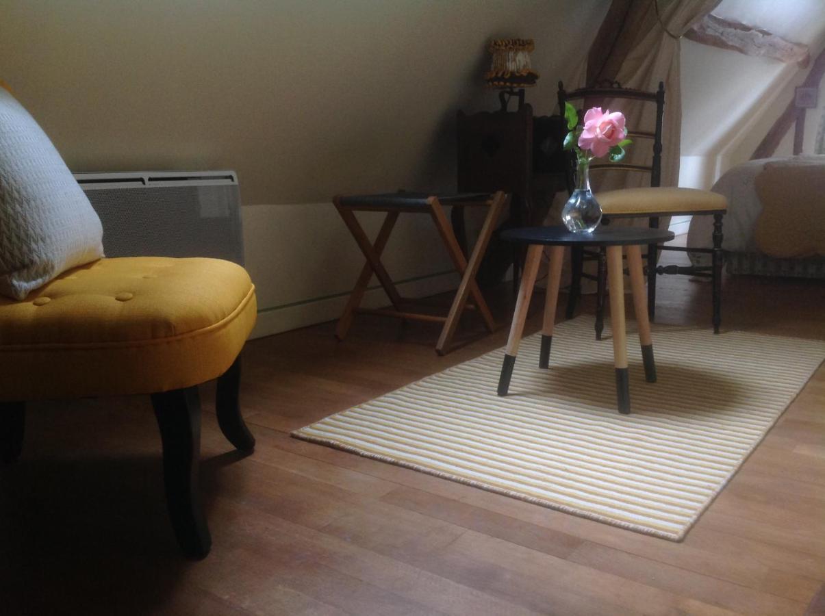 Le Clos-Masure De Beatrice Montreuil-en-Caux エクステリア 写真